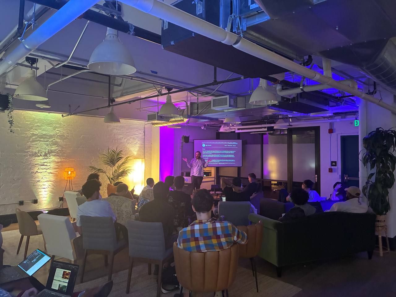 Frontier Tower - San Francisco